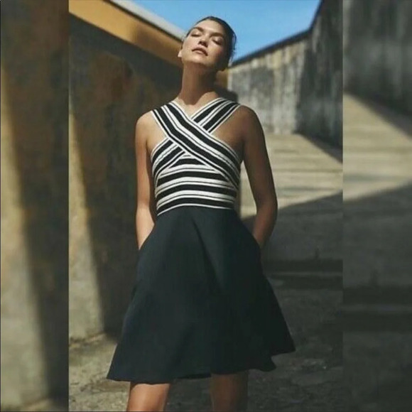 𝅺Maeve by Anthropologie size 0 Petite black & white bandage fit and flare dress - Picture 2 of 10